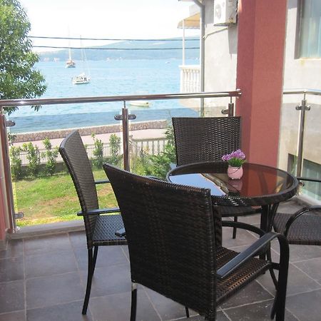 Apartments Delfin Тиват Екстериор снимка