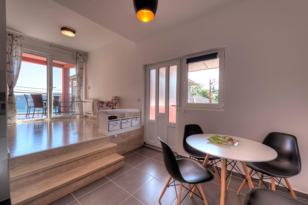 Apartments Delfin Тиват Екстериор снимка