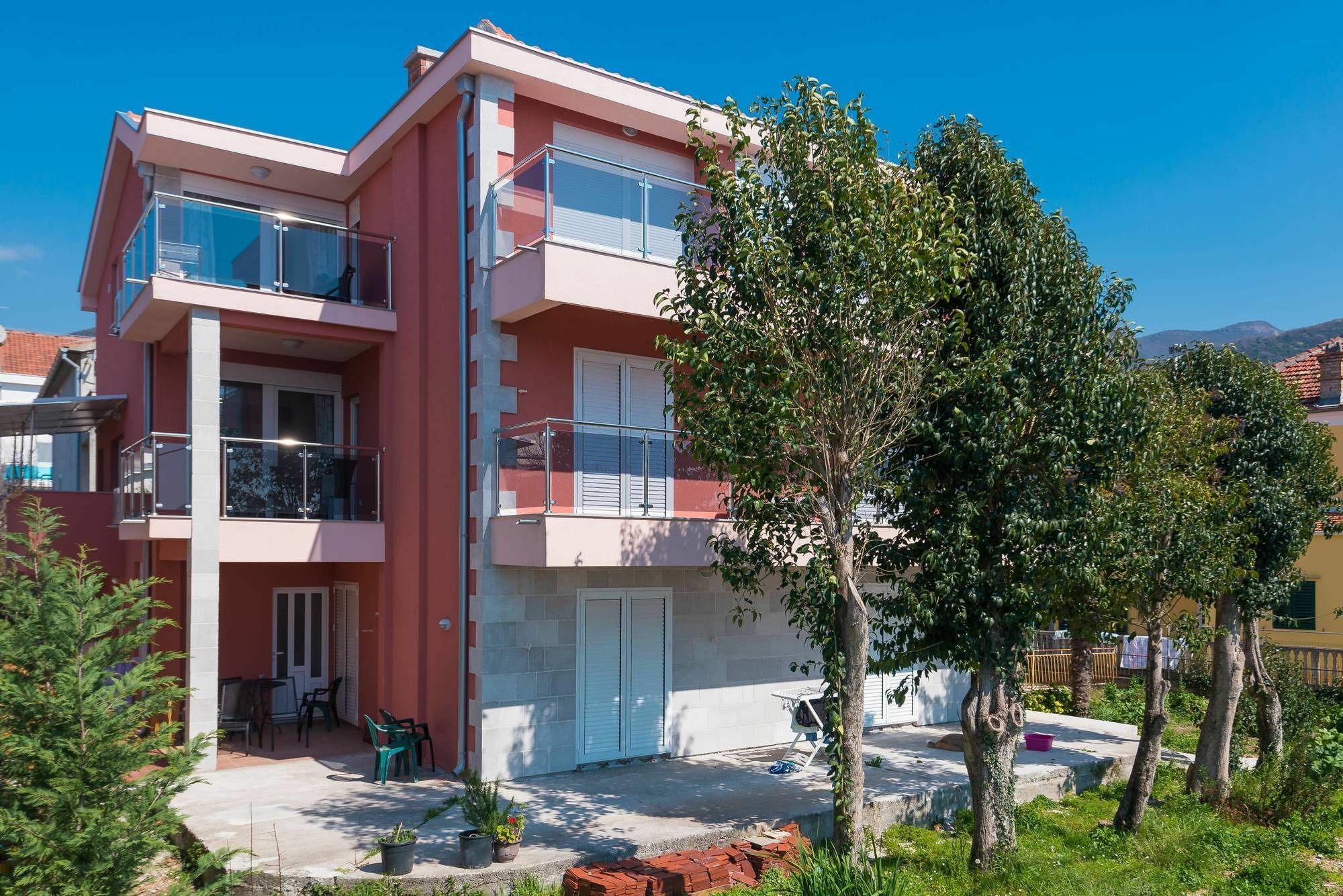 Apartments Delfin Тиват Екстериор снимка